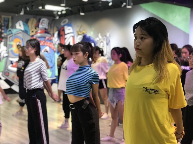 广州全日制流行舞蹈训练营包住宿,广州学街舞,JAZZ教练班