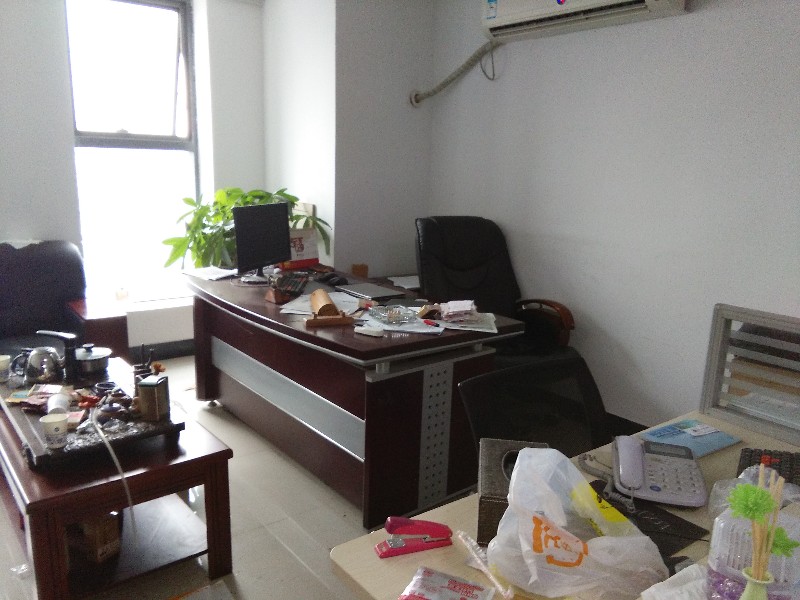 苏州旧家具回收二手空调二手办公家具高价回收顺发回收