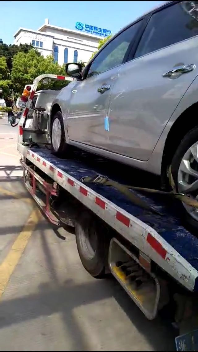 海口24小时道路汽车救援 拖车 补胎 搭电 送油救援电话