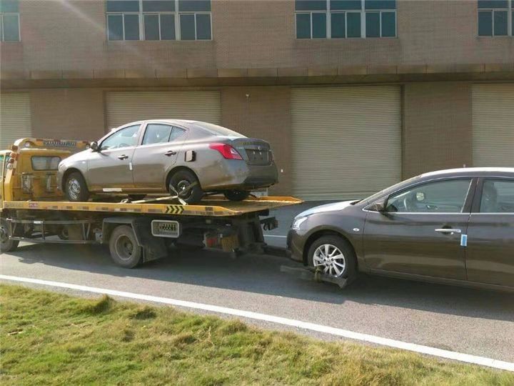 海口24小时专业道路救援电话 海口汽车拖车搭电救援公司电话