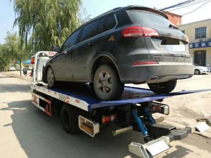 海口汽车道路救援海口搭电换胎送油海口拖车公司电话高速救援
