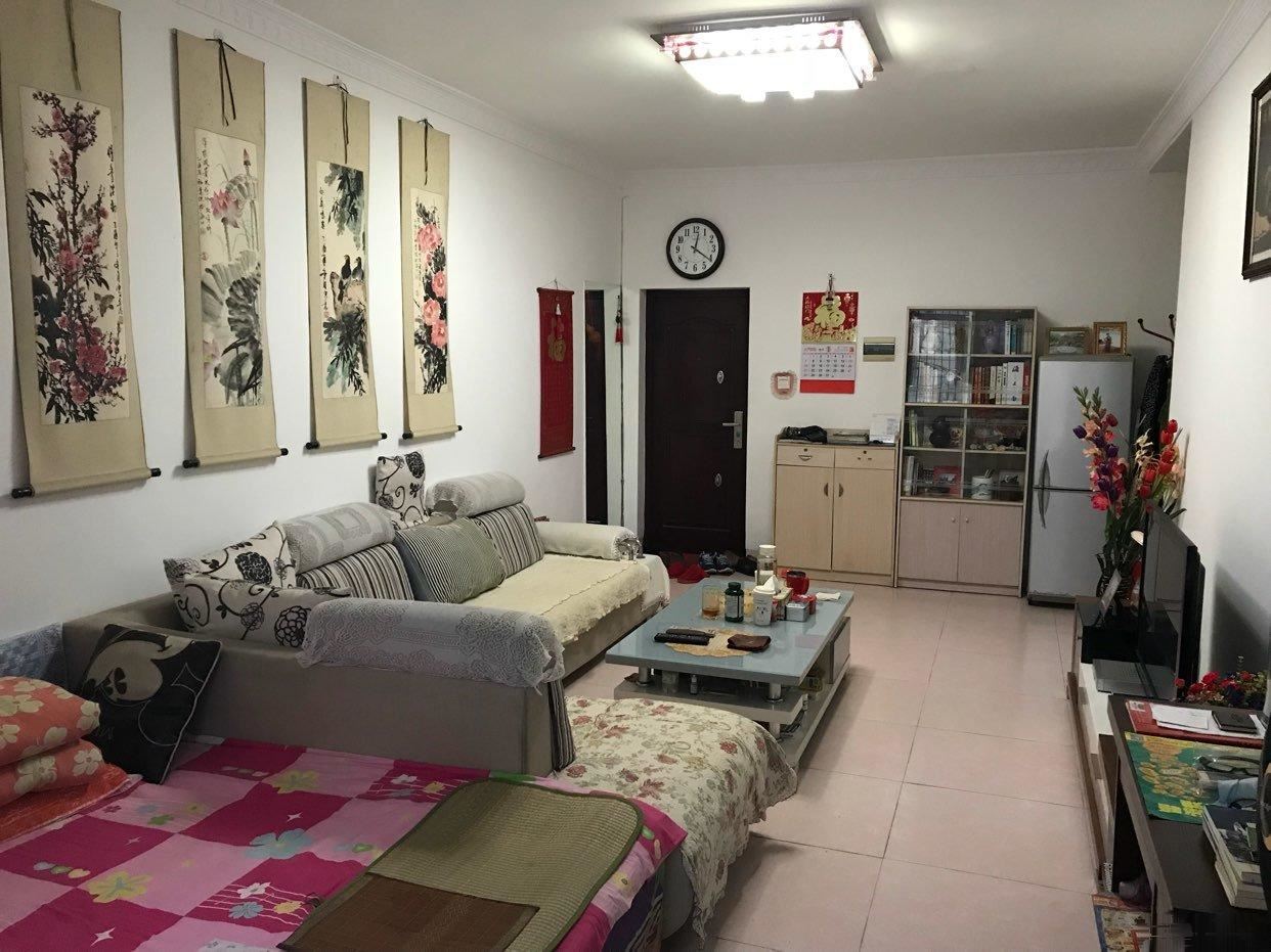 龙昆南大润发对面 金竹园小区