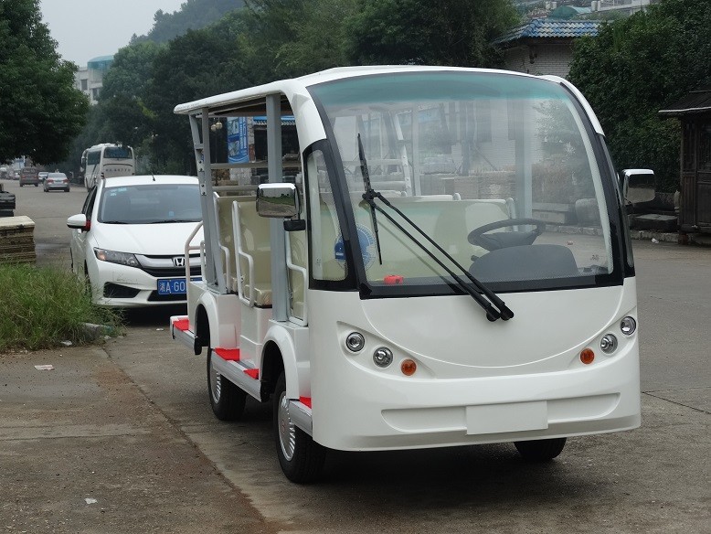 买电动观光车,电动老爷车,电动巡逻车来长沙高尔生产厂家直销