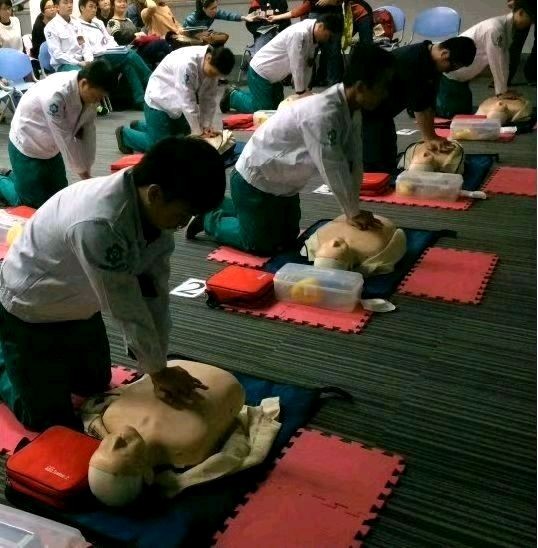 长沙救护车转院病人返乡