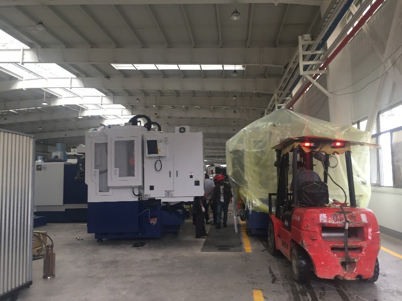 长沙机器设备车床数控冲压印刷机搬运 湖南隆耀设备装卸公司