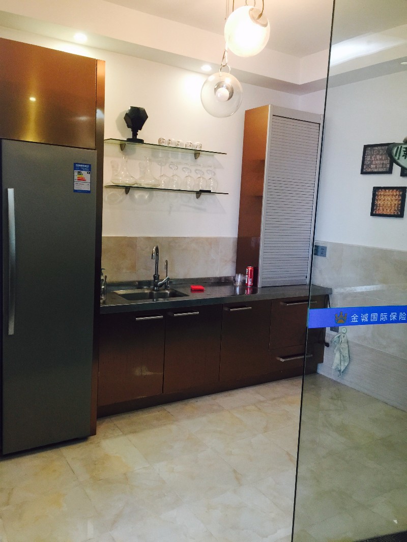 精装修江景房带办公家具