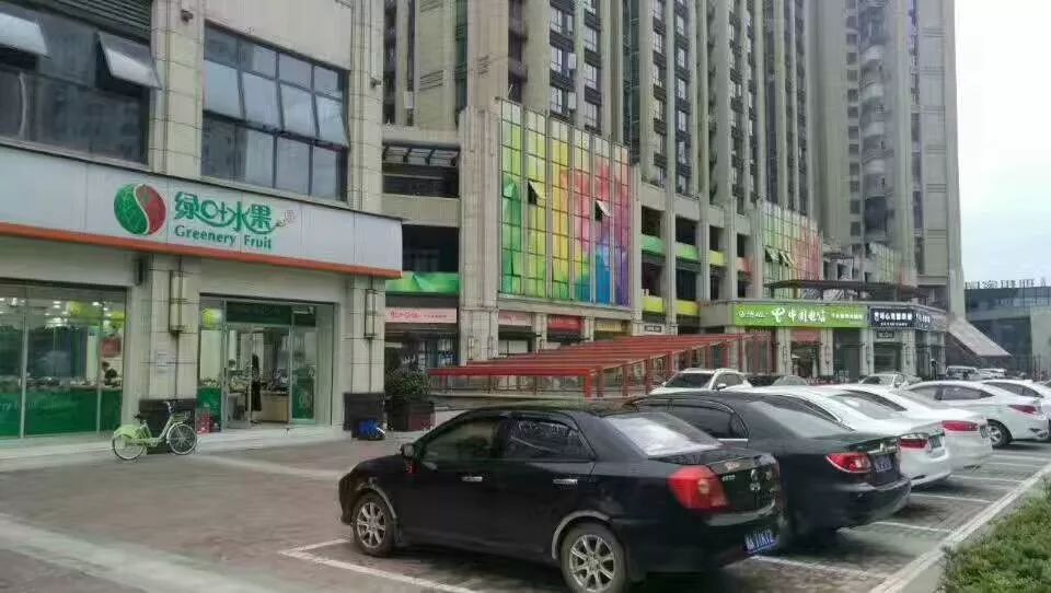 洋湖湿地公园正大门一楼临街开业现铺 不限购可落户
