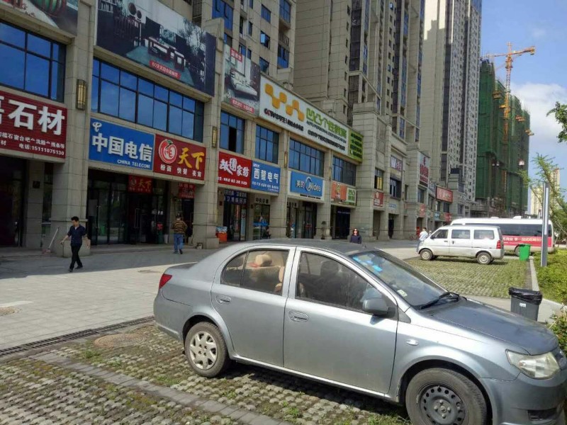 金星北地铁4号线临街旺铺 即买即收租秒落户 买一得二