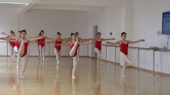 四川成都公办幼师高铁学校招生