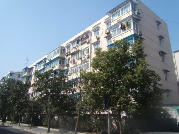 翠苑二區(qū) 匯合城 兩房朝南 空間大 價(jià)格便宜 配置齊全